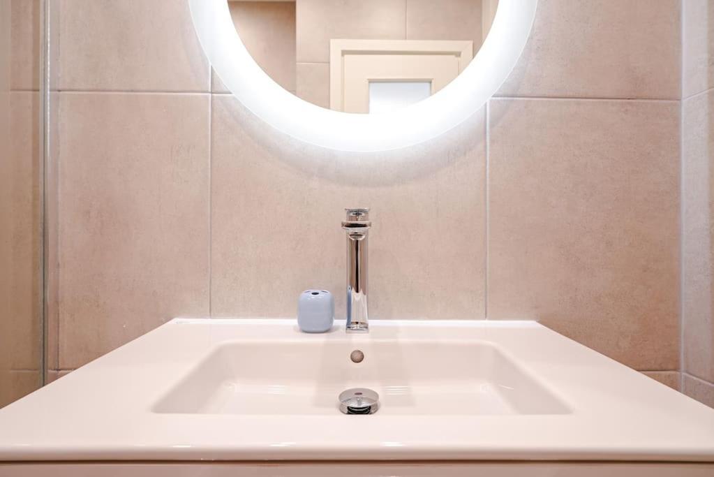 Syntagma Square, 60Sqm Dream Suite Athén Kültér fotó